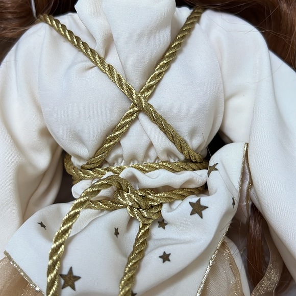 Vintage porcelain angel doll with feather wings - Picture 10 of 11
